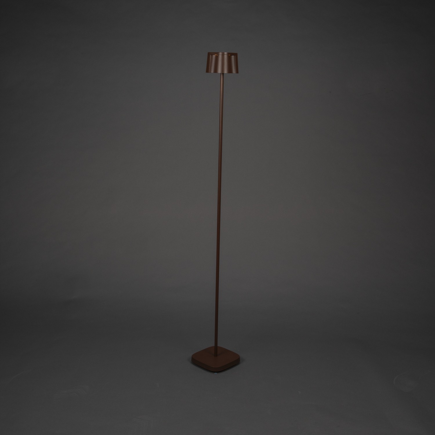 Golvlampa Gnosjö Konstsmide Nice USB