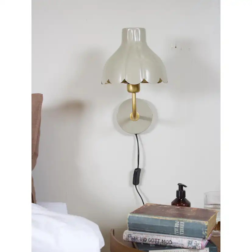 Vägglampa PR Home Wells Sänglampa med Handgjord Lampskärm