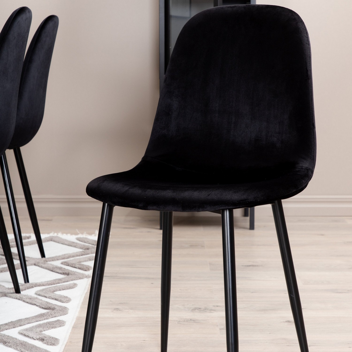 Matgrupp Venture Home Piata med 6 Pobbie Stolar GR22262