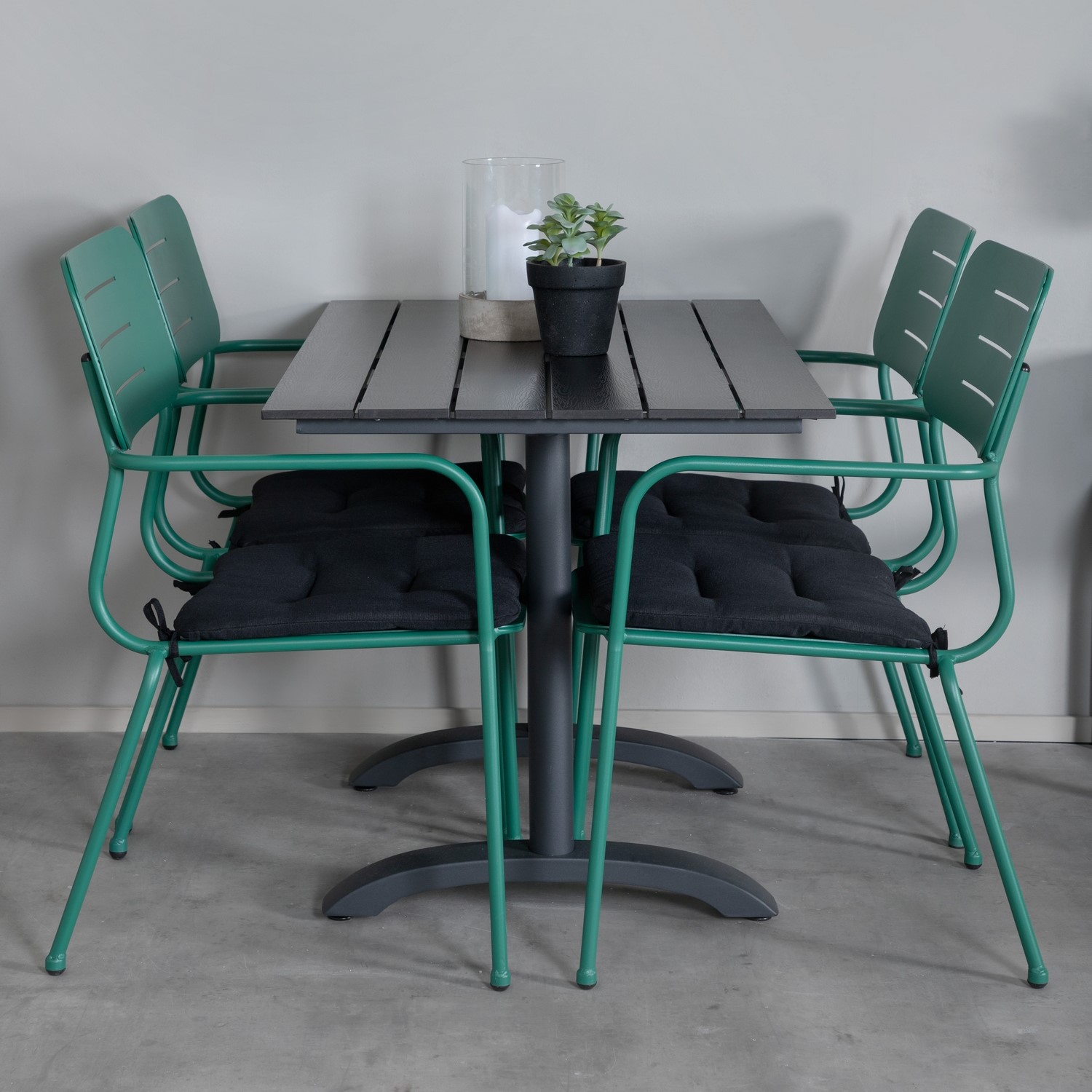 Matgrupp Venture Home Denver med 4 Nicke Stolar