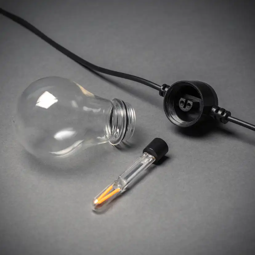 Ljusslinga Gnosjö Konstsmide Amber V-form Utbytbar LED 4,5 m