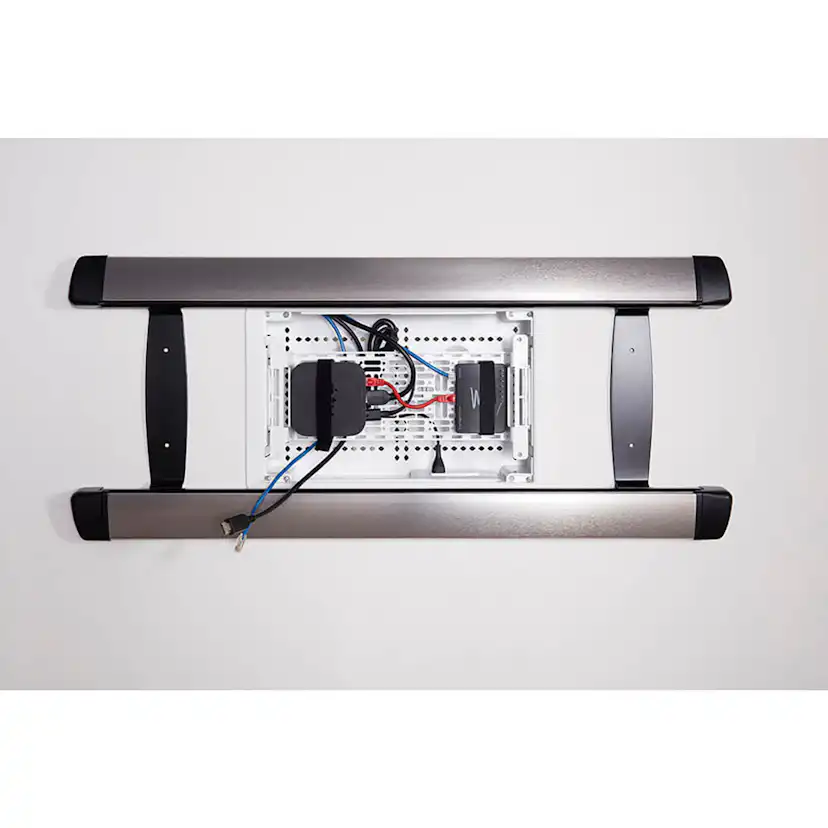 Mediabox SANUS Inbyggd 9”