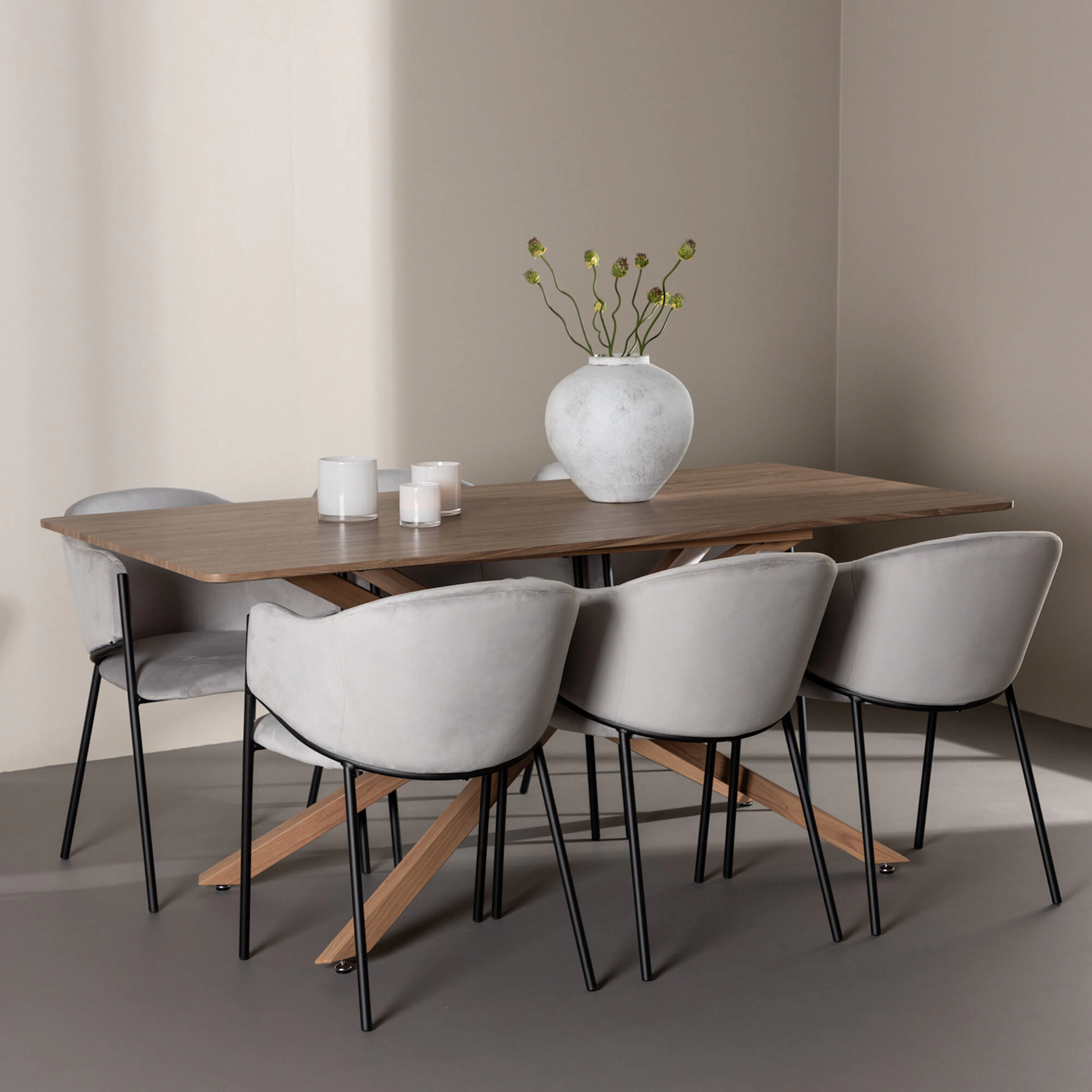 Piazza Dining Table with Evelina Dining Chair Mocka/Grå
