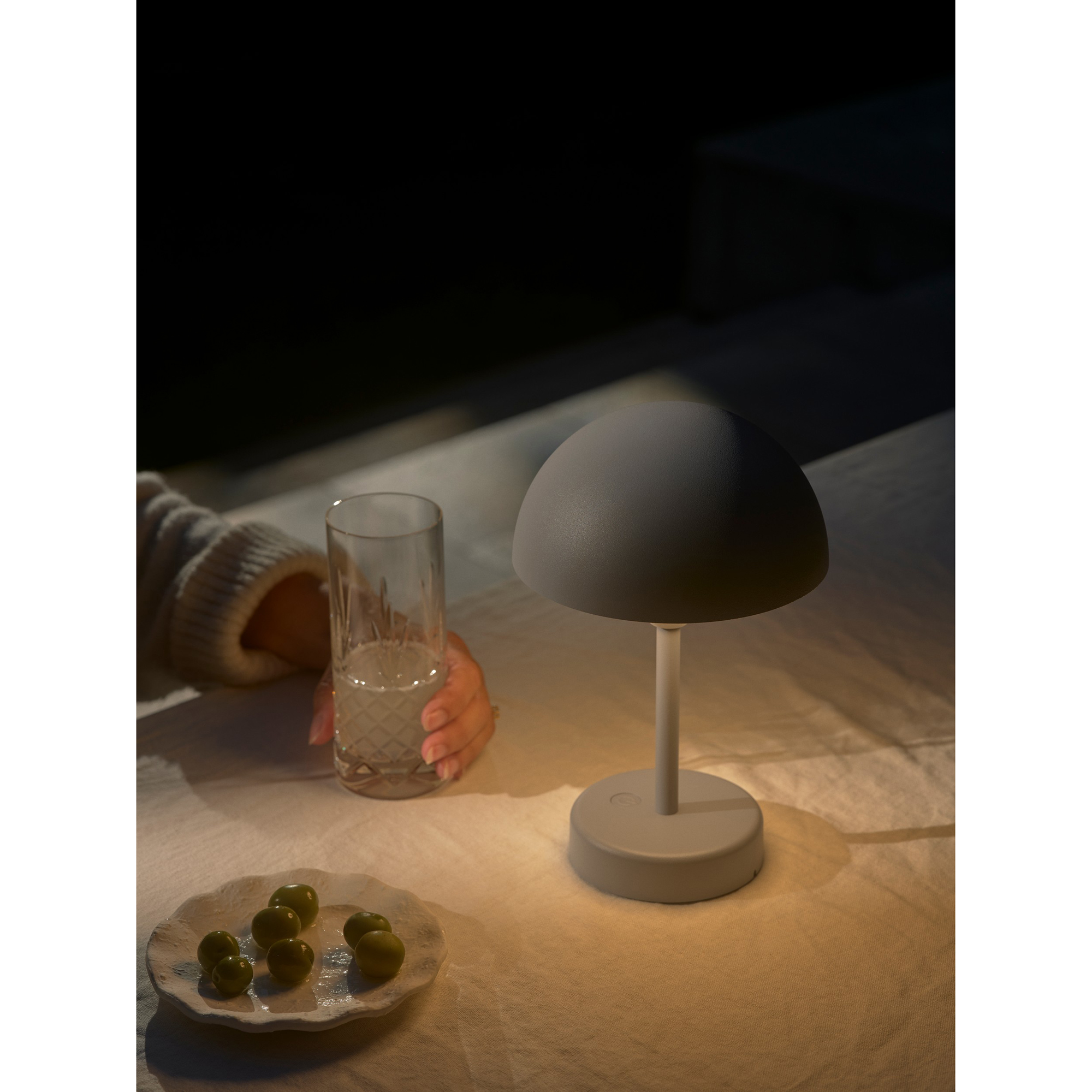 Ellen To-Go | Uppladdningsbar Lampa | Grå Grå