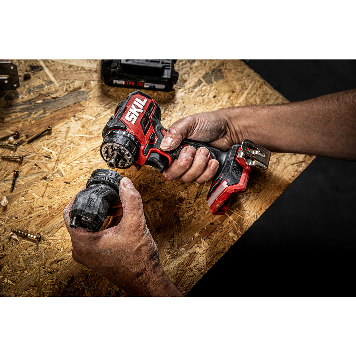 Borrmaskin SKIL 3066HC Compact Batteridriven Kolborstfri med Tillbehörssats