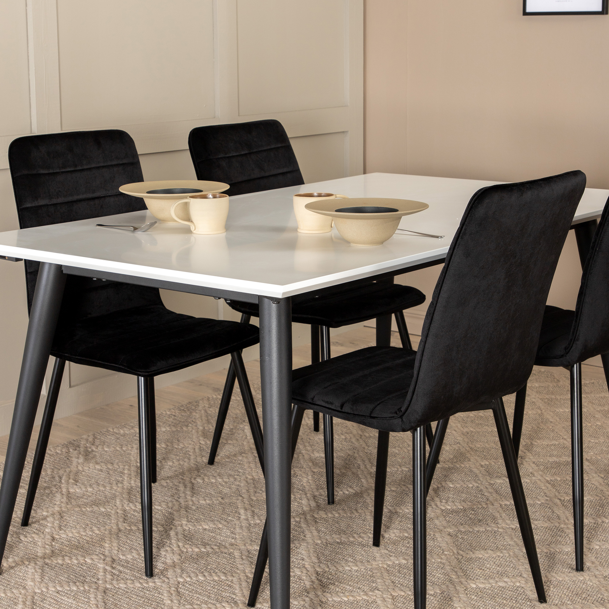 Jimmy Dining Table - Black / White HPL+Windu Lyx Chair - Bla Svart