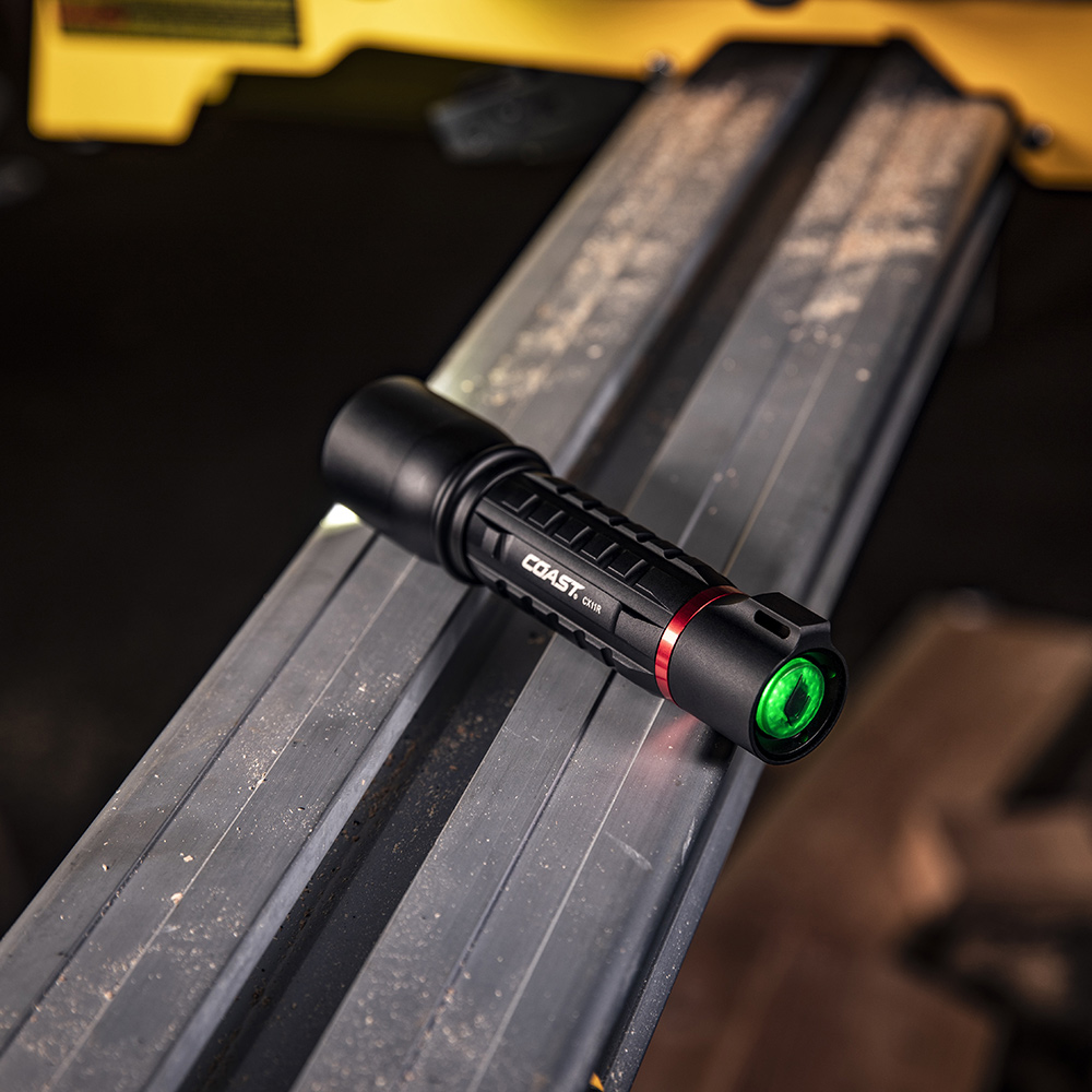 Ficklampa Coast XP11R Uppladdningsbar 2100 lumen