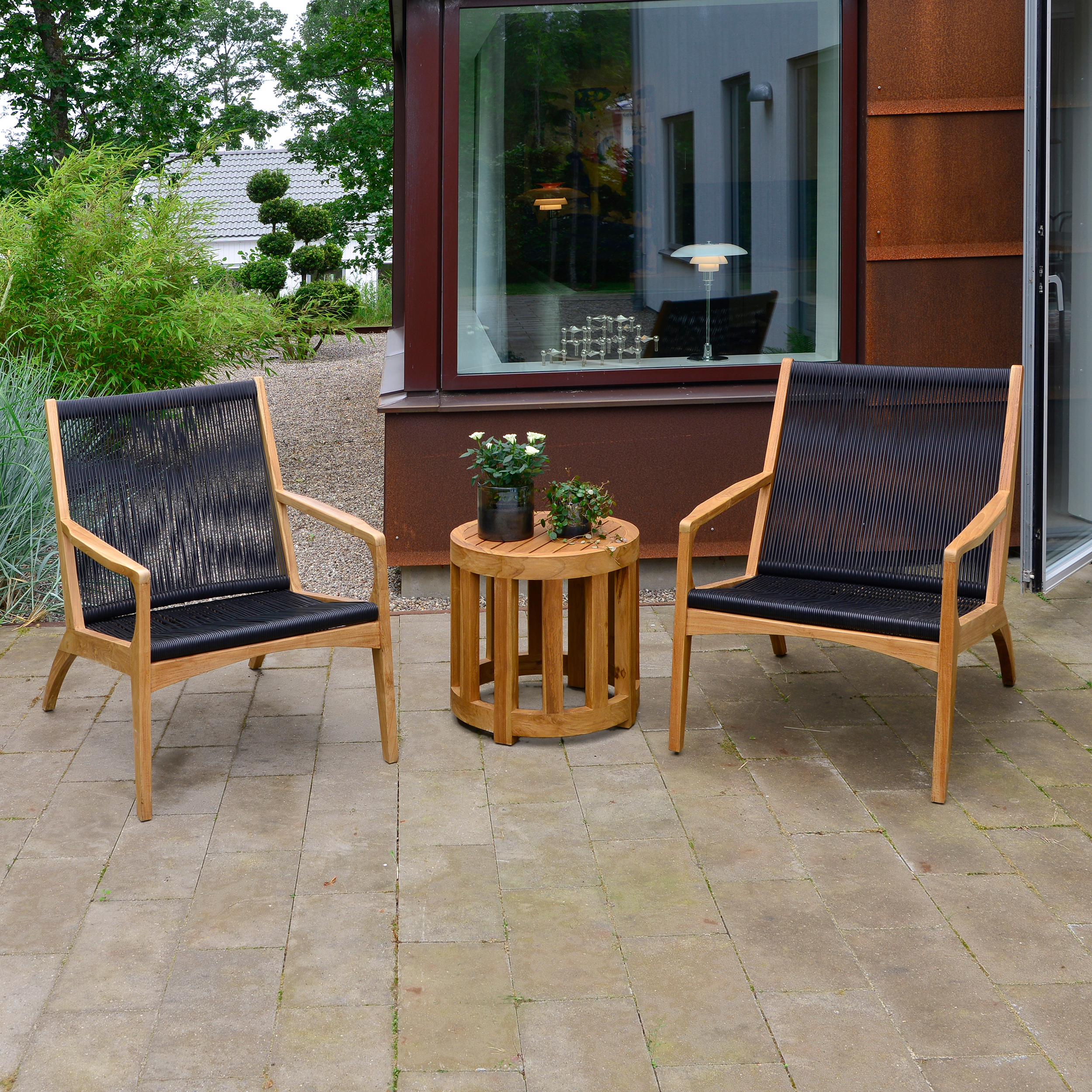 Loungeset Hillerstorp Ardernäs med Himmelsnäs Bord  Ø50 cm Utomhus