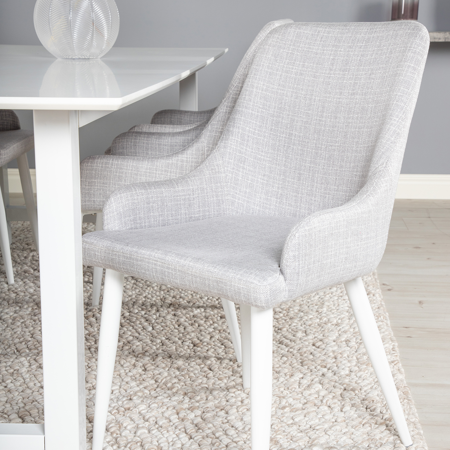Count Dining Table 220x100 cm+Plaza Dining chair Vit/Ljusgrå