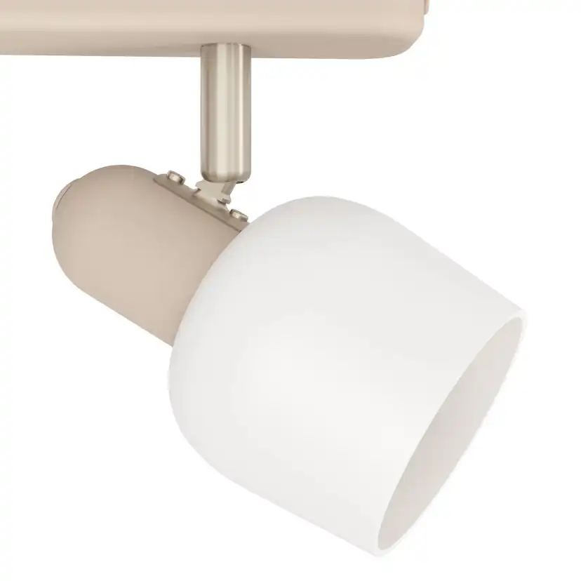 Spotlight Eglo Corato med 3 Lampor