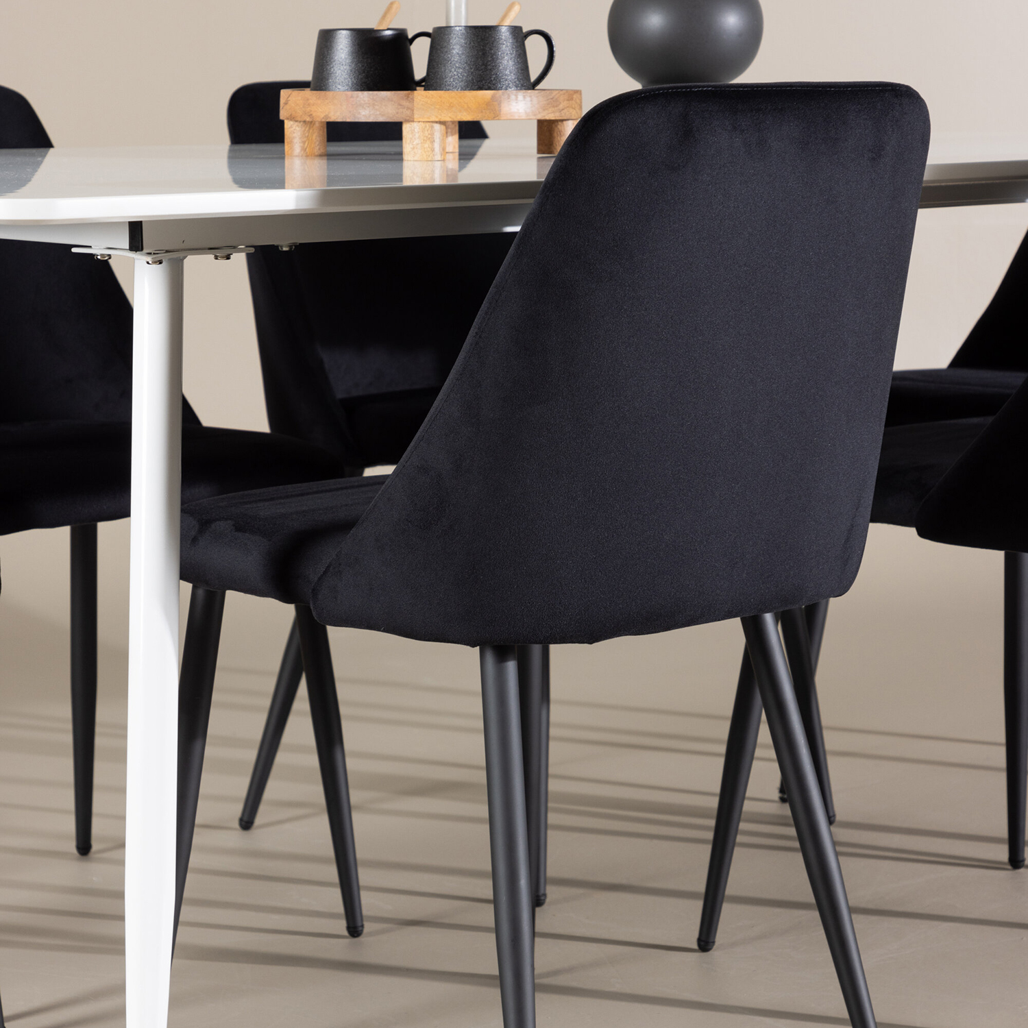 Matgrupp Venture Home Silar 180 med 6 st Night Stolar