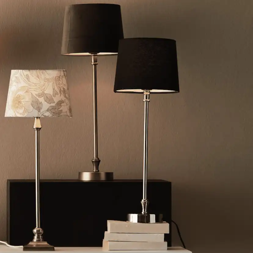 Bordslampa PR Home Liam med Skärm