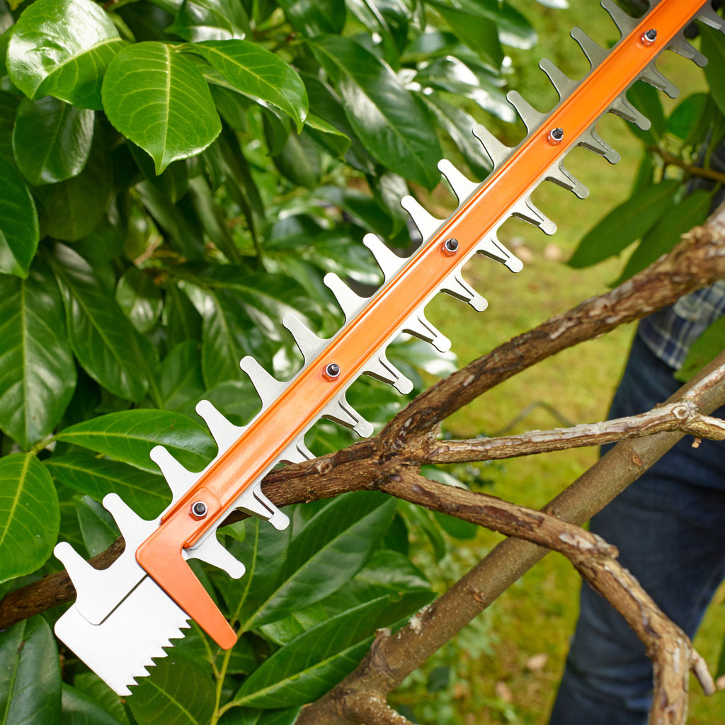 Häcksax Black+Decker 500W