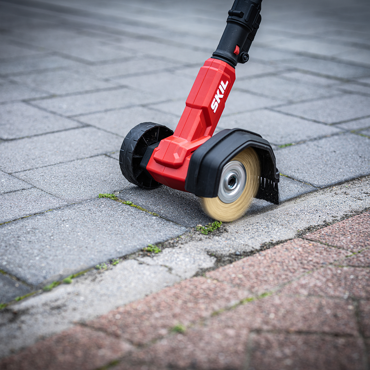 Ogräsborste SKIL 0661 AA Kolborstfri Batteridriven