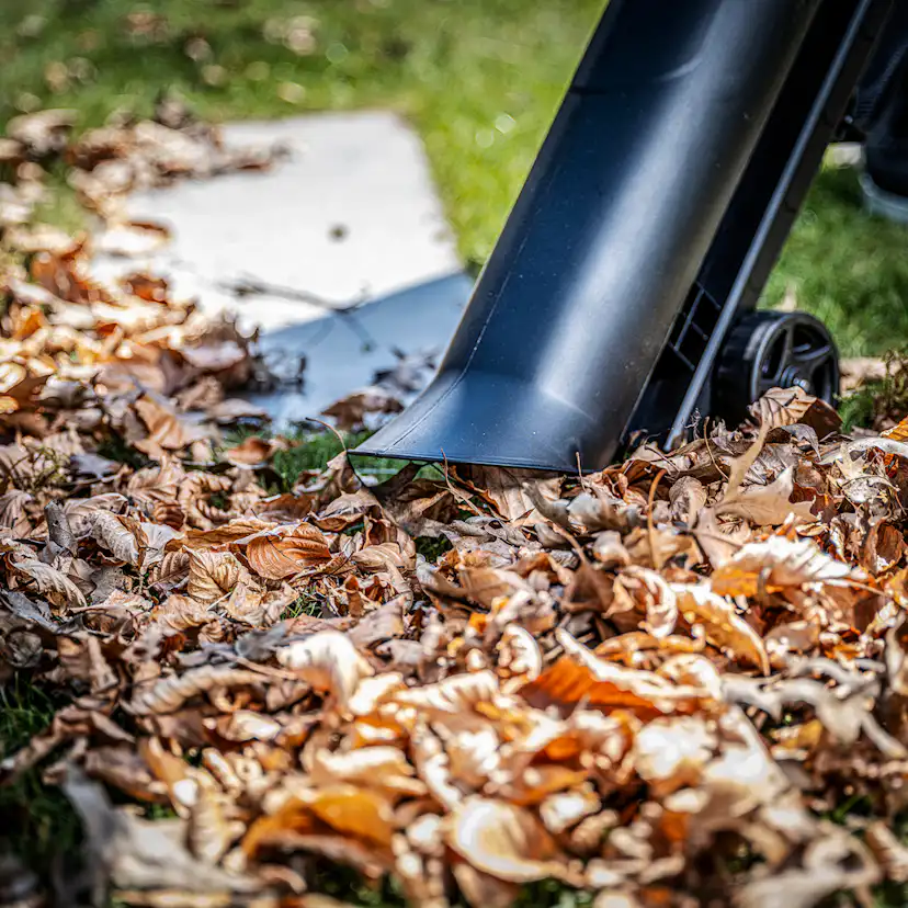Lövblås/-Sug SKIL 0350 CA Kolborstfri Batteridriven