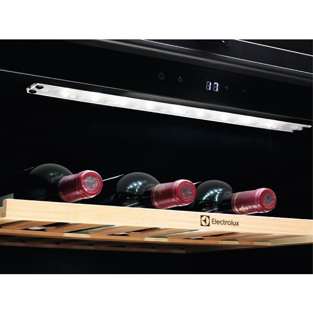 Vinkyl inbyggnad Electrolux EWS4052B5B