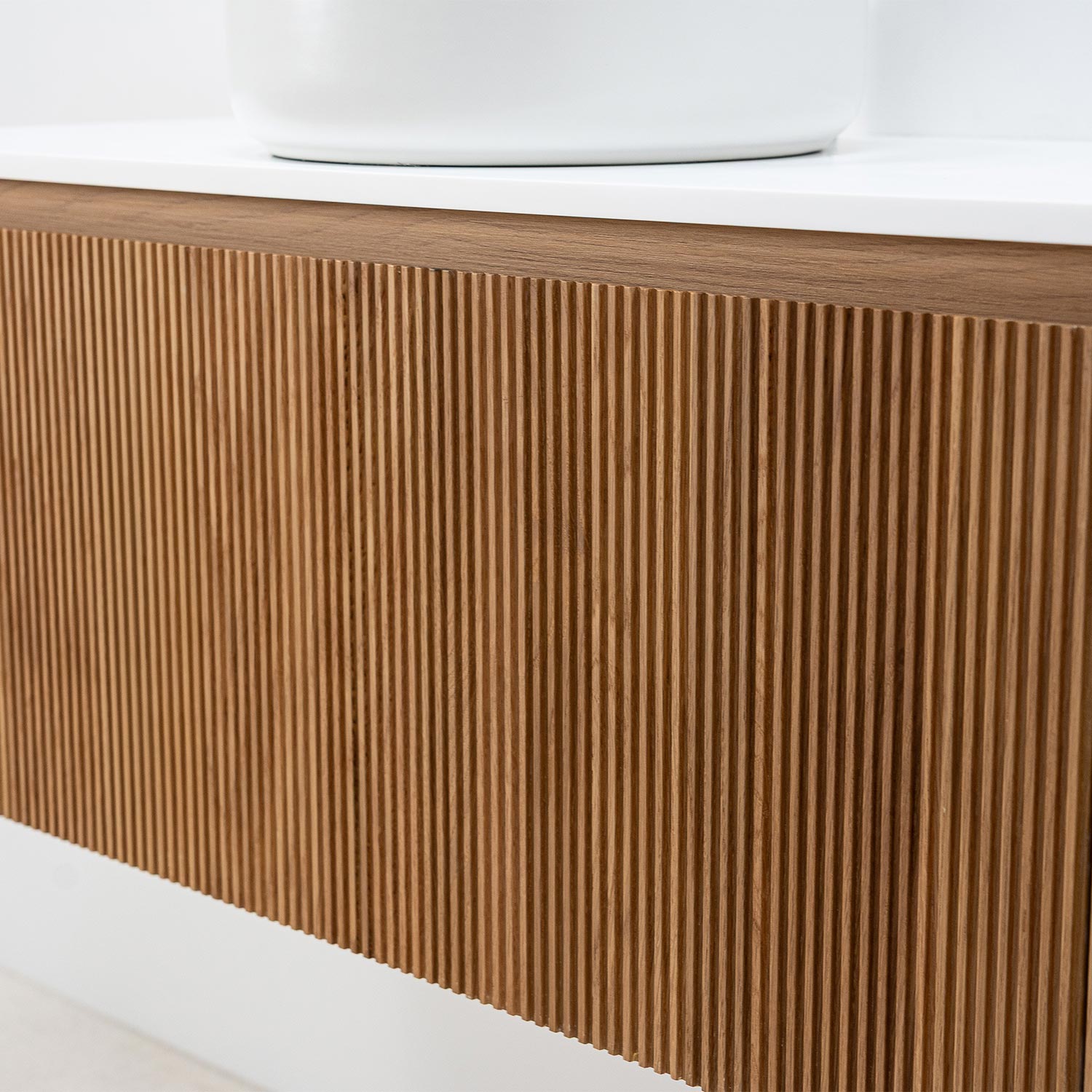 Tvättställsskåp Vesani Båstad med Ovanpåliggande Tvättställ