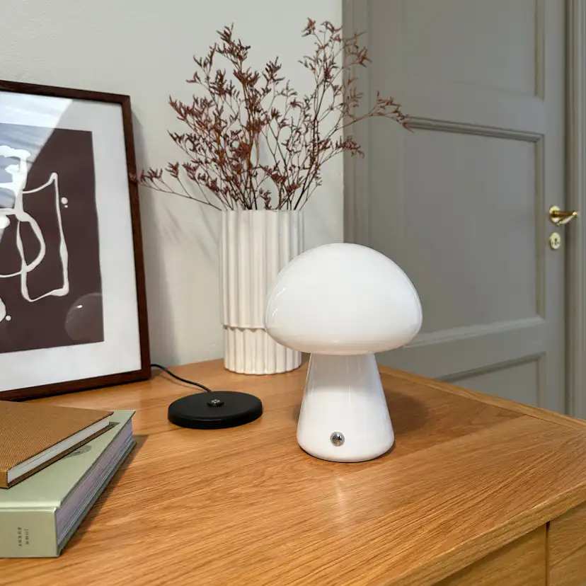 Portabel Bordslampa Dyberg Larsen Mushroom Uppladdningsbar