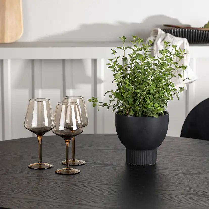 Matgrupp Venture Home Olivia Ø110 cm med 4 st Stella stolar