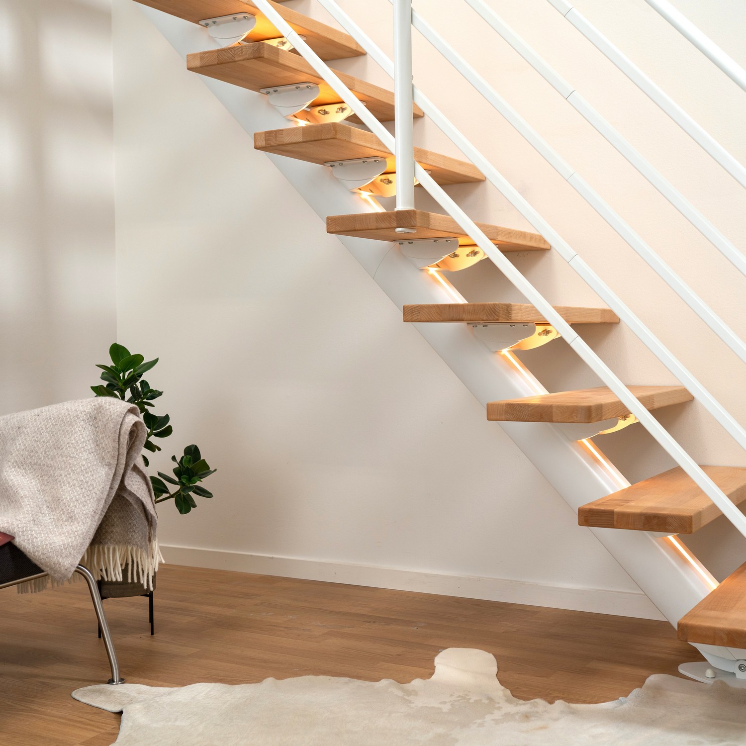 SYDNEY bok oljad rak vit PURE 12S 75W Vit, Bredd: 750 mm, Max Takhöjd: 2920 mm
