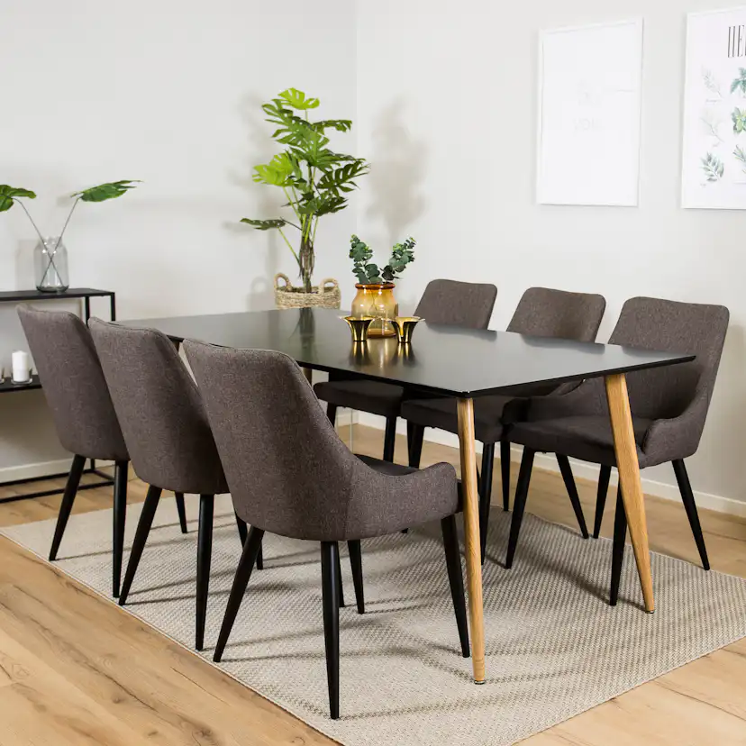 Matgrupp Venture Home Pobbie med 6 Plake Stolar