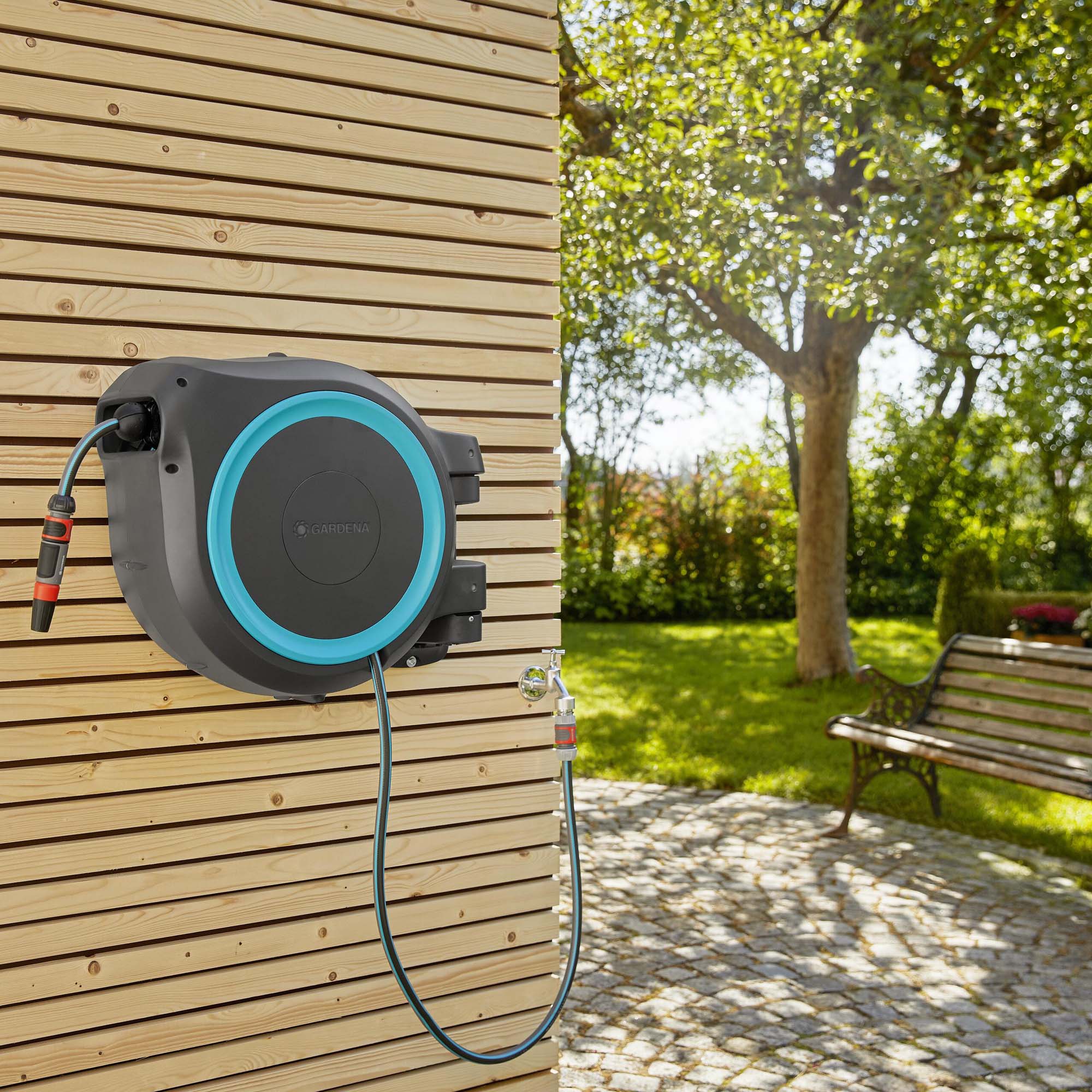 Bevattningspaket Gardena Slangbox L 25 m Turkos Med Vattenspridare & Sprinklerpistol