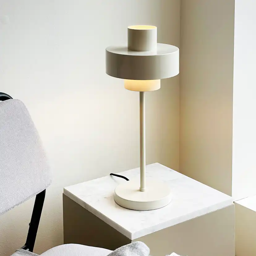 Bordslampa Dyberg Larsen Stoke