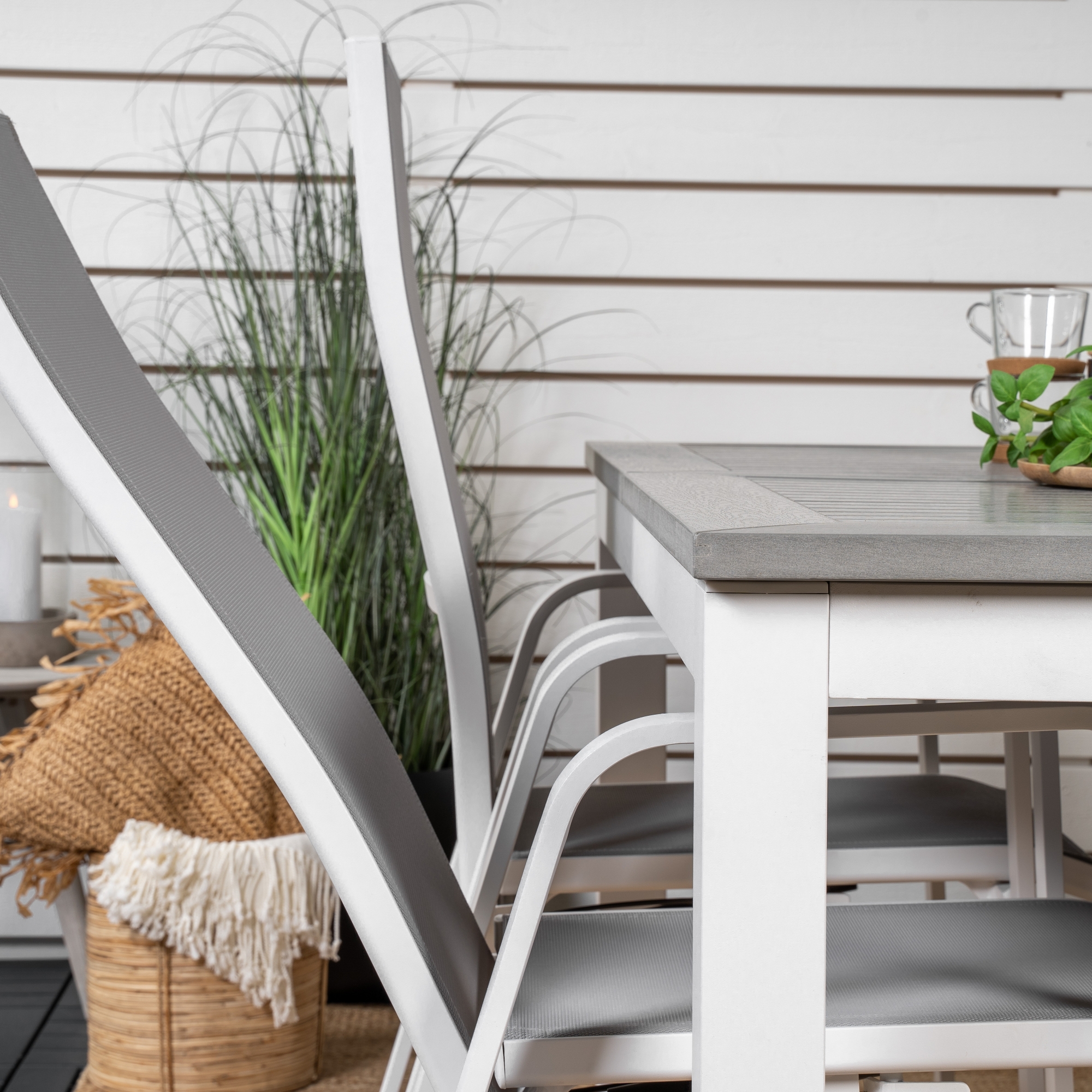 Matgrupp Venture Home Aleyna 152/210 med 4 Copacabana Stolar