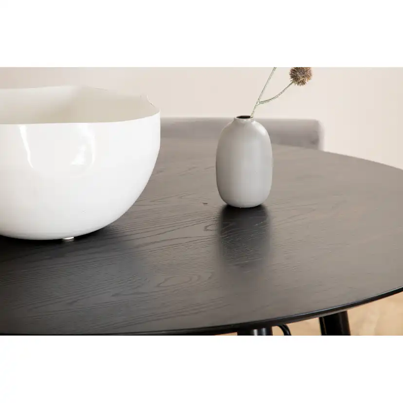 Dipp Dining Table - 115cm - Black Veneer / All black legs +K Svart/Ljusgrå
