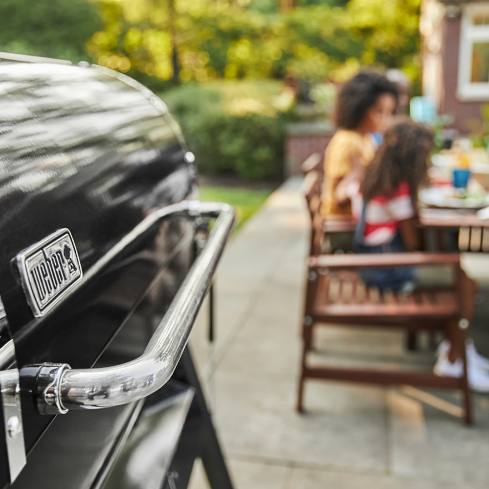 Träpelletsgrill Weber SmokeFire EX6 GBS Svart, Grillyta med 2 Zoner