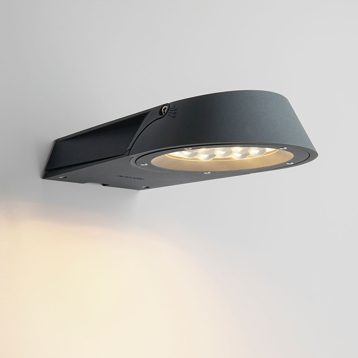 Fasadarmatur Hide-a-lite Sharp Sharp Wall Asym