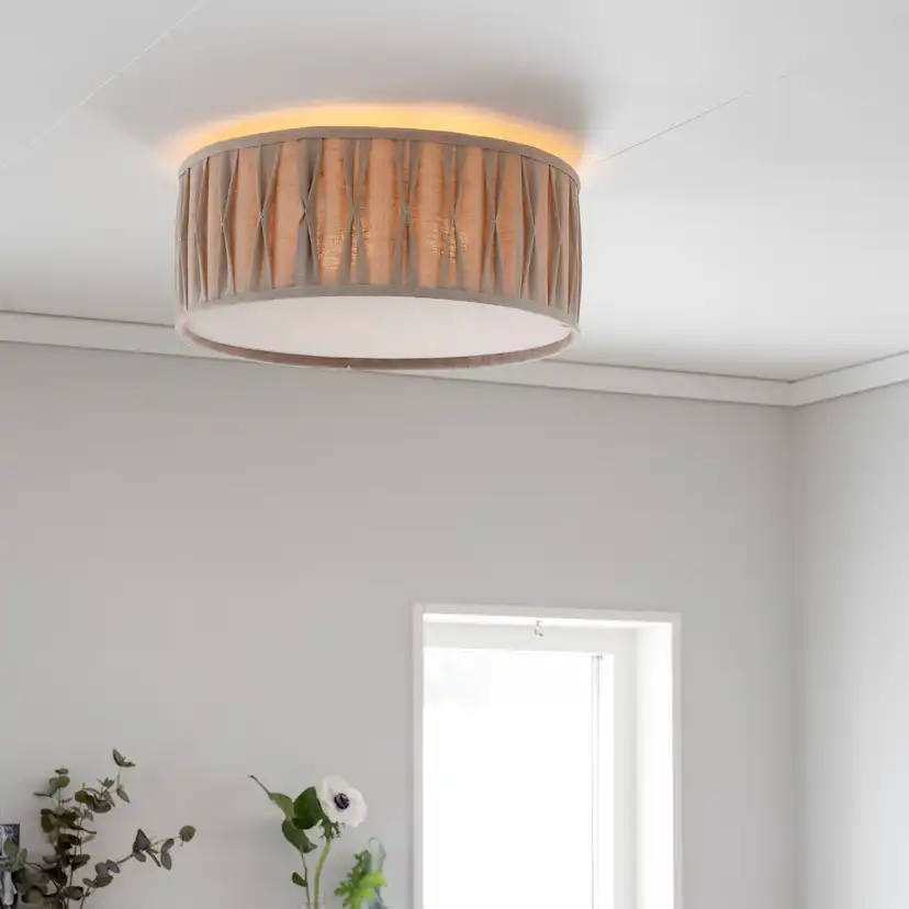 Taklampa PR Home Plissé Stygn