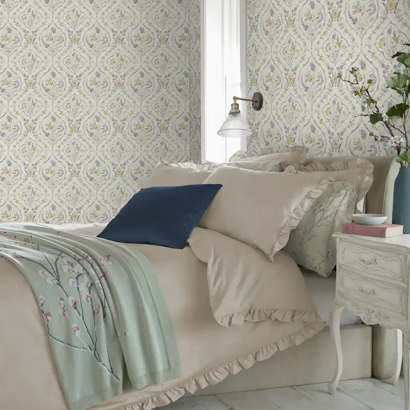 Tapet Laura Ashley Foscot Damask Pale Ochre Gul 121070