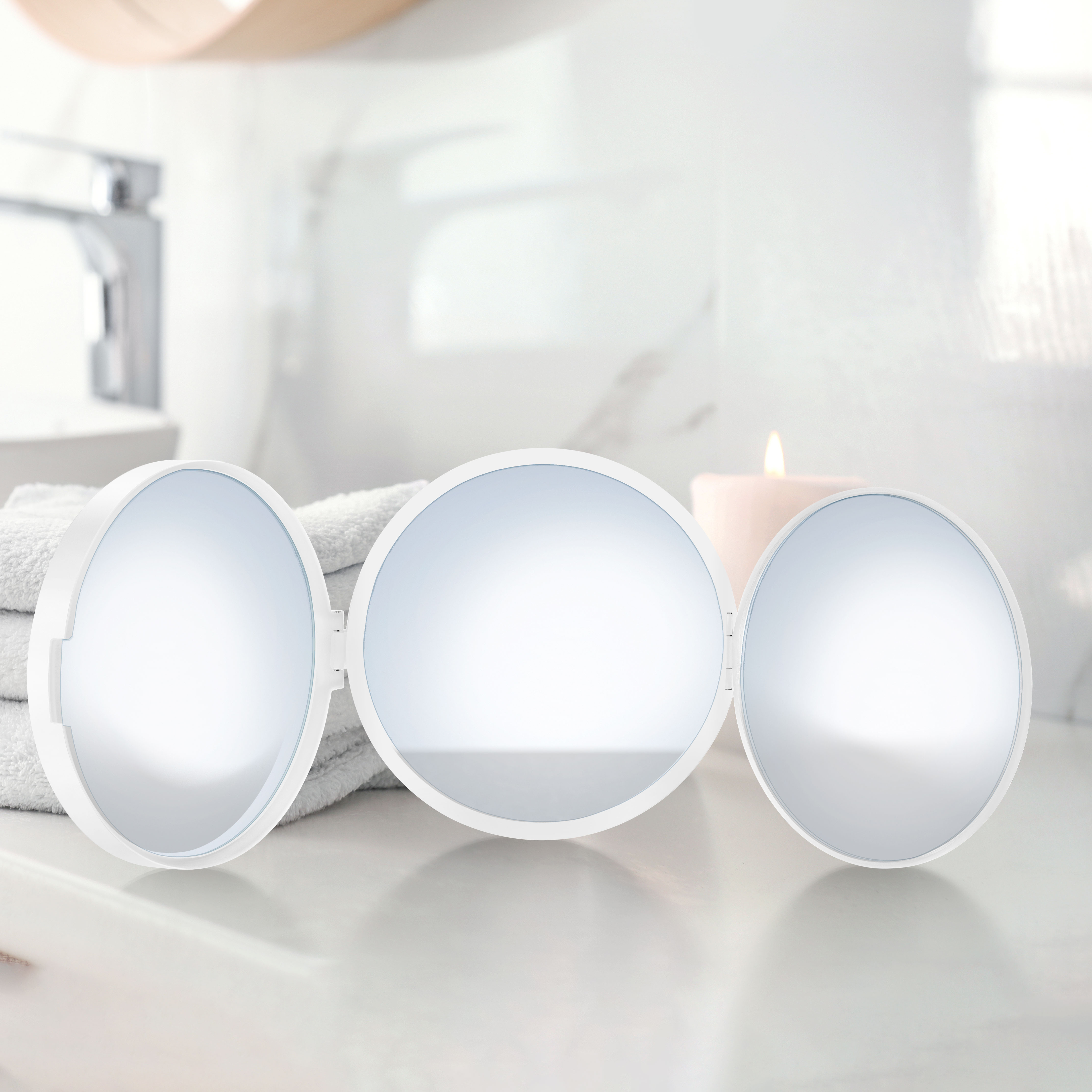 OUTLINE LITE - Resesminkspegel, ihopfällbar, x5 och x12 förs Matt vit