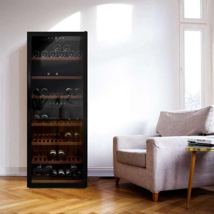 Vinkyl mQuvée WineExpert 126 Fullglass SW-126B Svart med 2 Zoner och Plats för 126 Flaskor
