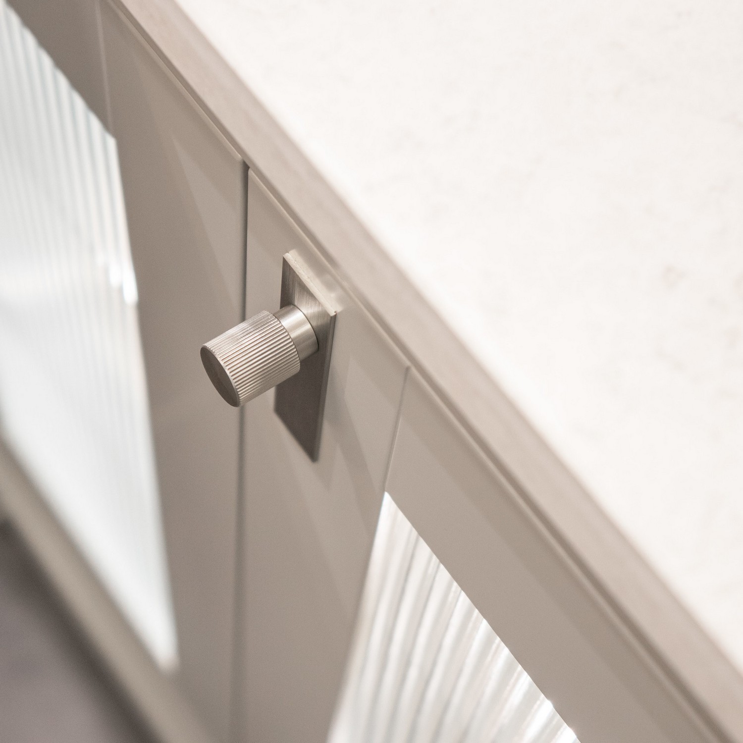 Knopp Beslag Design Arpa med Bricka Ø22 mm