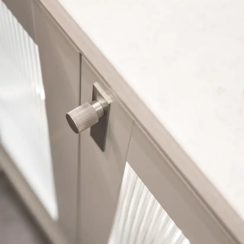 Knopp Beslag Design Arpa med Bricka Ø22 mm