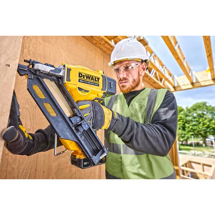 Stomspikpistol DeWalt DCN930N-XJ 18V XR Utan Batteri & Laddare