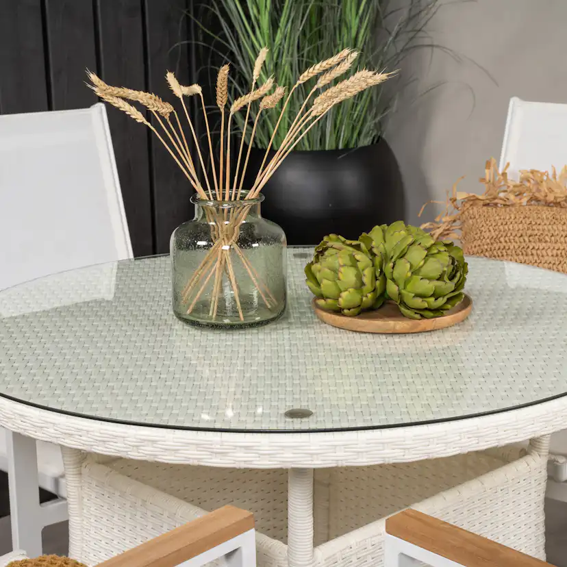 Matgrupp Venture Home Virda Ø 90 med 4 Thea Matstolar