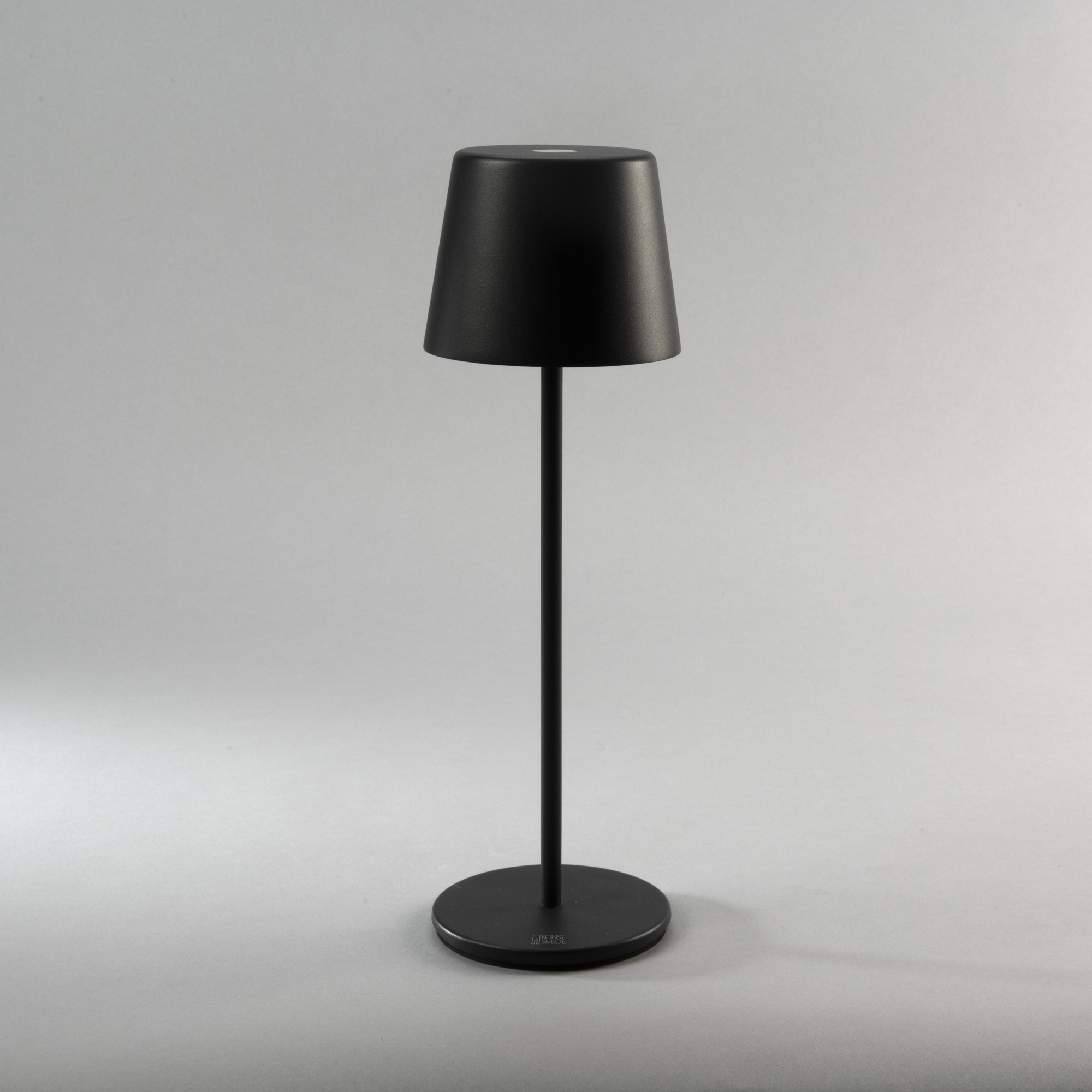 Bordslampa Gnosjö Konstsmide Vence USB Portabel