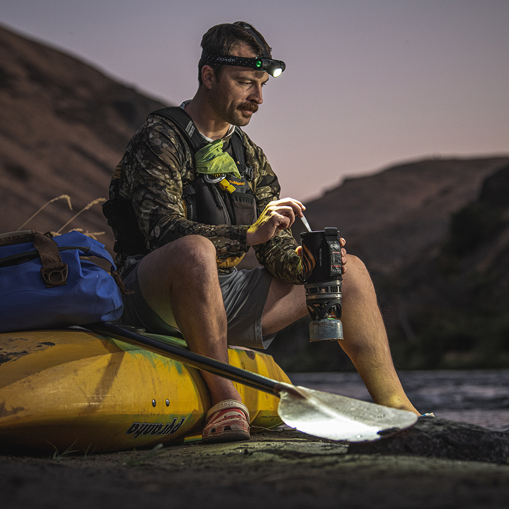 Pannlampa Coast XPH34R Uppladdningsbar 2075 Lumen