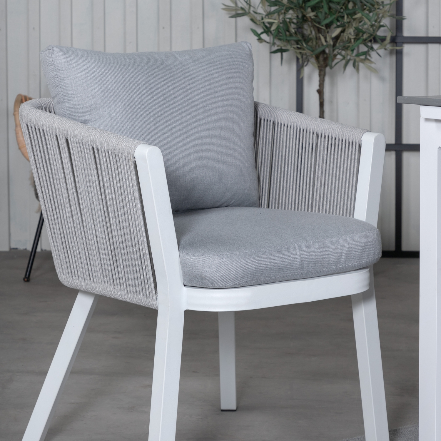 Matgrupp Venture Home Lova med 4 Virya Matstolar