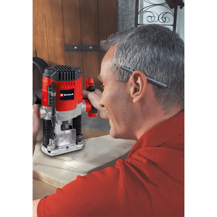 Handöverfräs Einhell TH-RO 1100 E