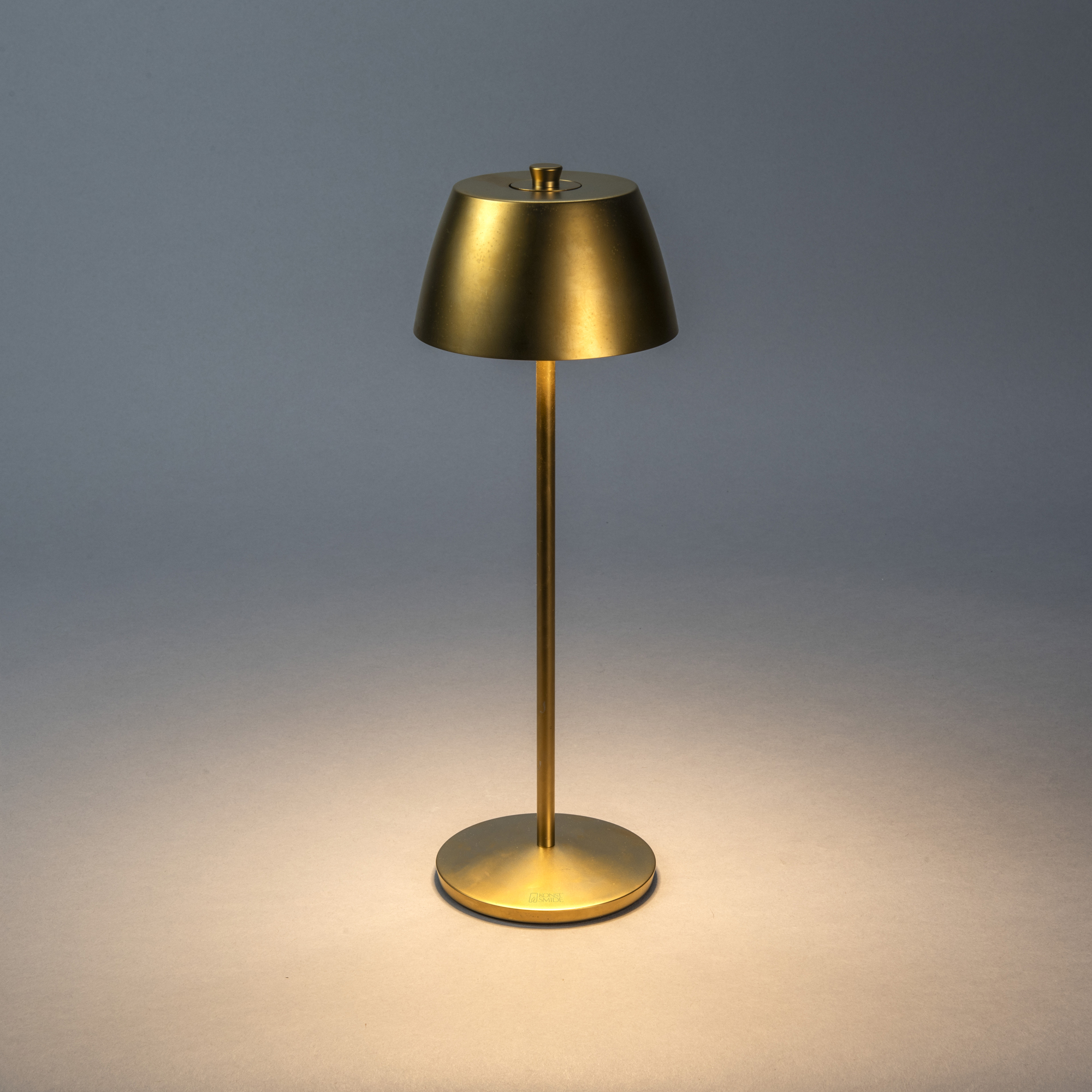 Bordslampa Gnosjö Konstsmide Èze USB Portabel