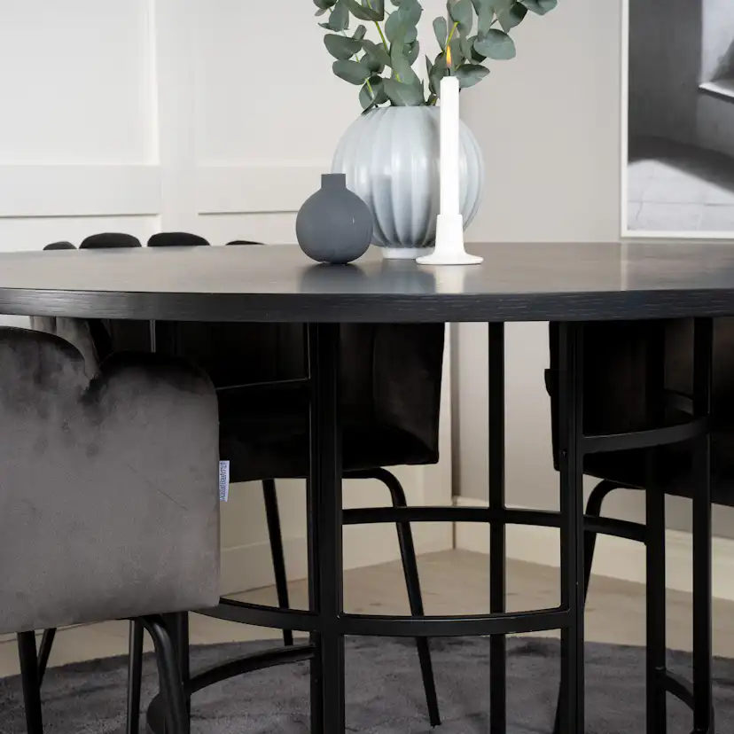 Matgrupp furniture/fashion Copenhagen med 4 Gråa Limhamn Stolar