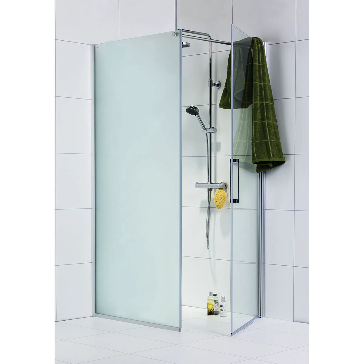 Duschhörna FROST CONCEPT VÄGG 900 FROST DÖRR 800 KLAR 925x785x2022 mm