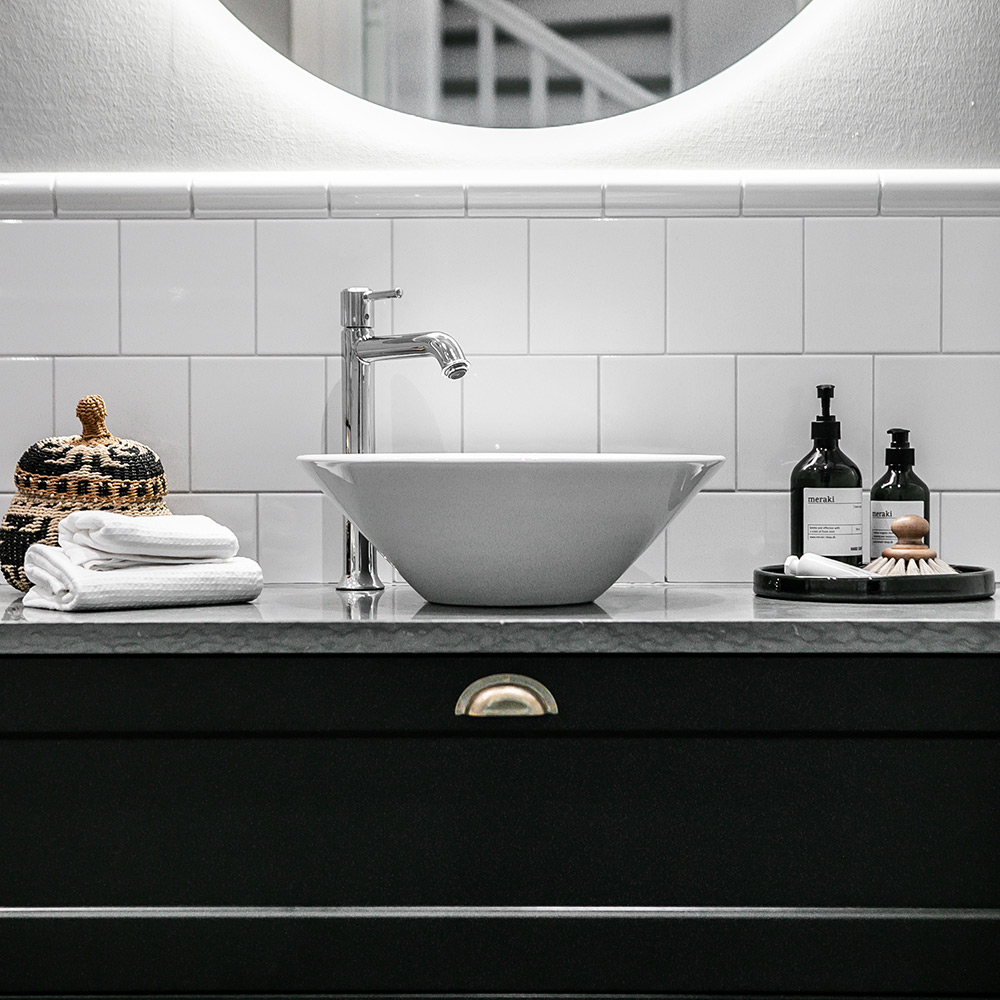 Kakelbård Konradssons Evolution London Vit Blank 5x15 cm