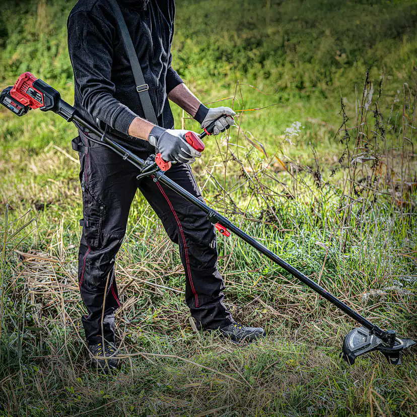 Röjsåg SKIL 0256 CA Kolborstfri Batteridriven