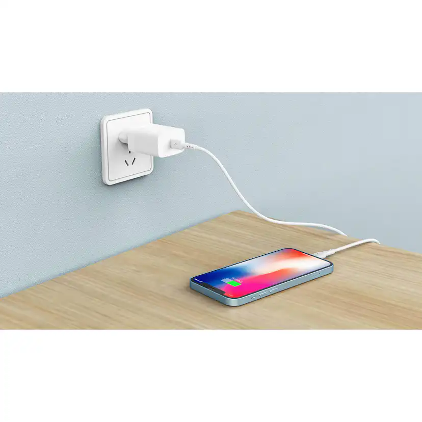 Laddare GEAR 220V 1xUSB-C PD 20W Kabel Lightning till USB-C MFI C94