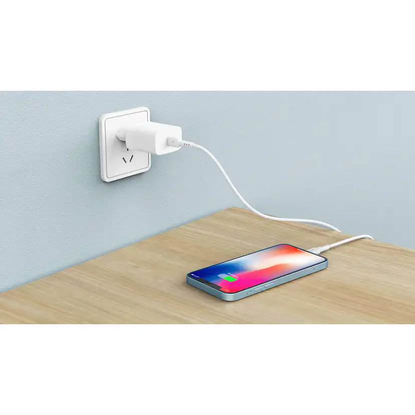Laddare GEAR 220V 1xUSB-C PD 20W Kabel Lightning till USB-C MFI C94